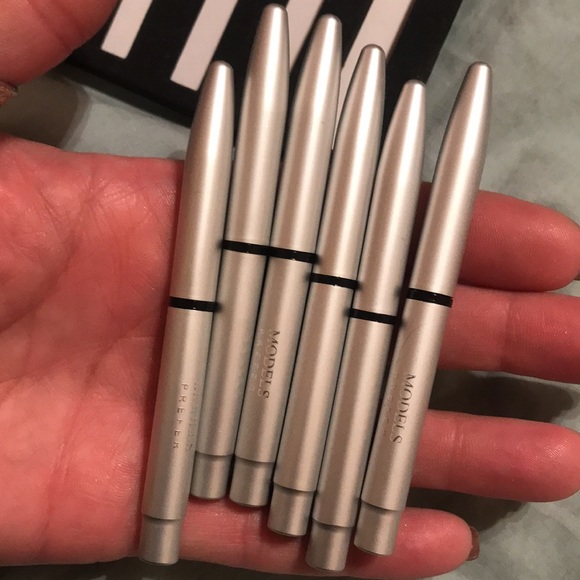 models prefer makeup - Picture 7 of 10